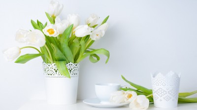 سفید-گلدان-گل